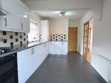 Carlton Way, Royton, Image 10