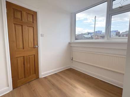 Carlton Way, Royton, Image 15