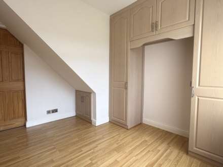 Carlton Way, Royton, Image 6