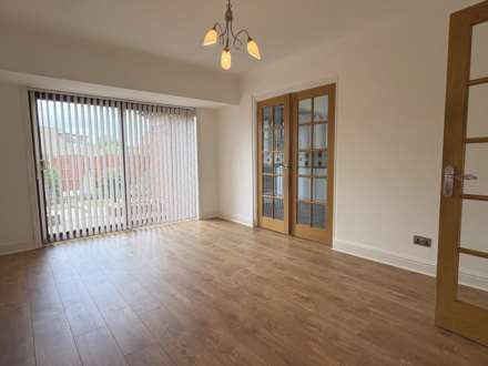 Carlton Way, Royton, Image 9