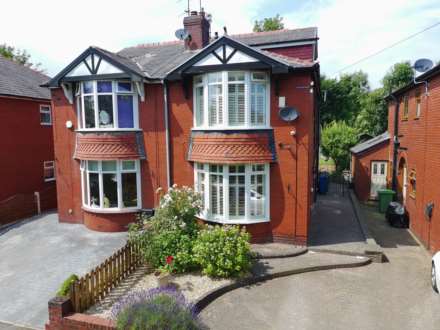 Heights Lane, Chadderton