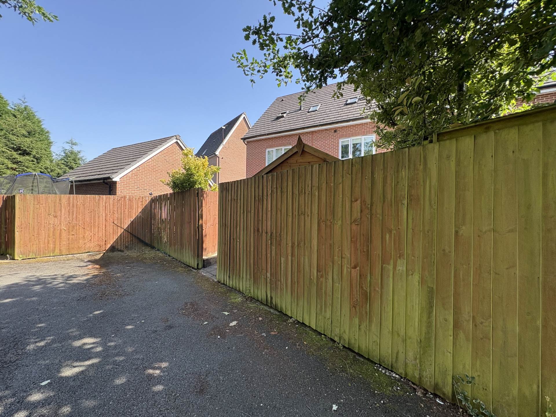Broomes Park, Chadderton, Oldham, Image 21