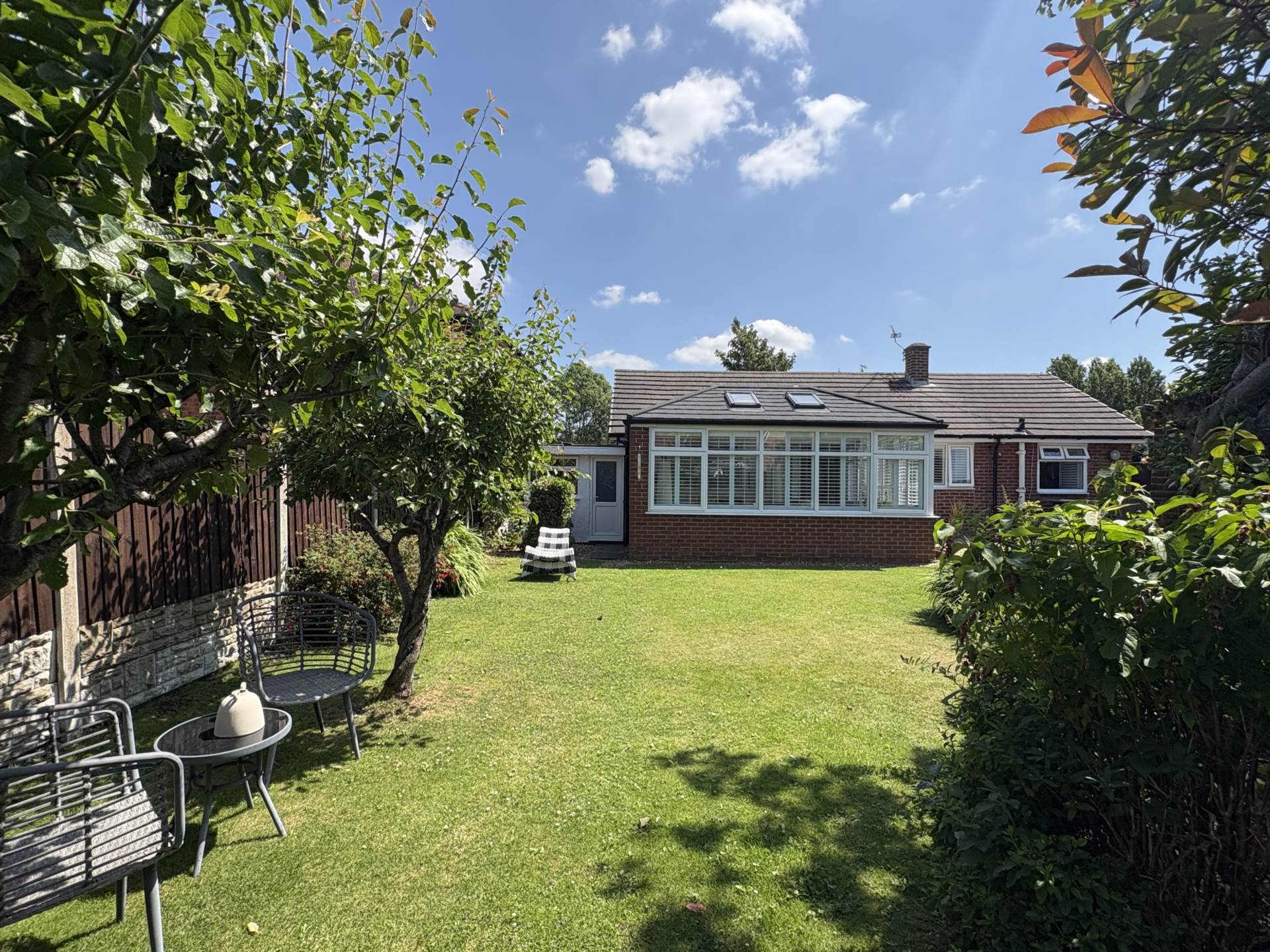 Broadway, Chadderton, Image 17