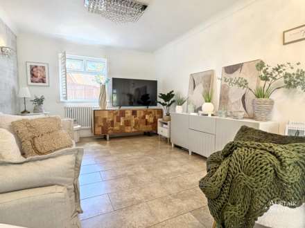 Broadway, Chadderton, Image 5