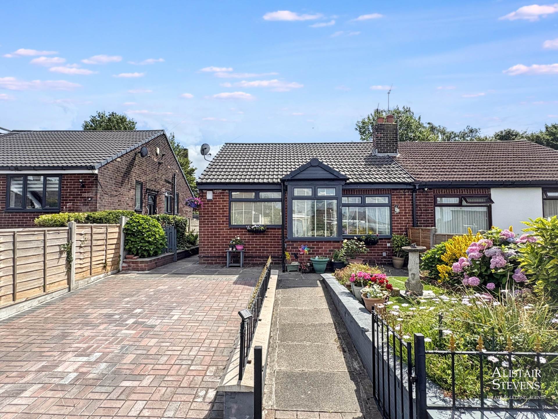 Mendip Close, Chadderton, Image 1