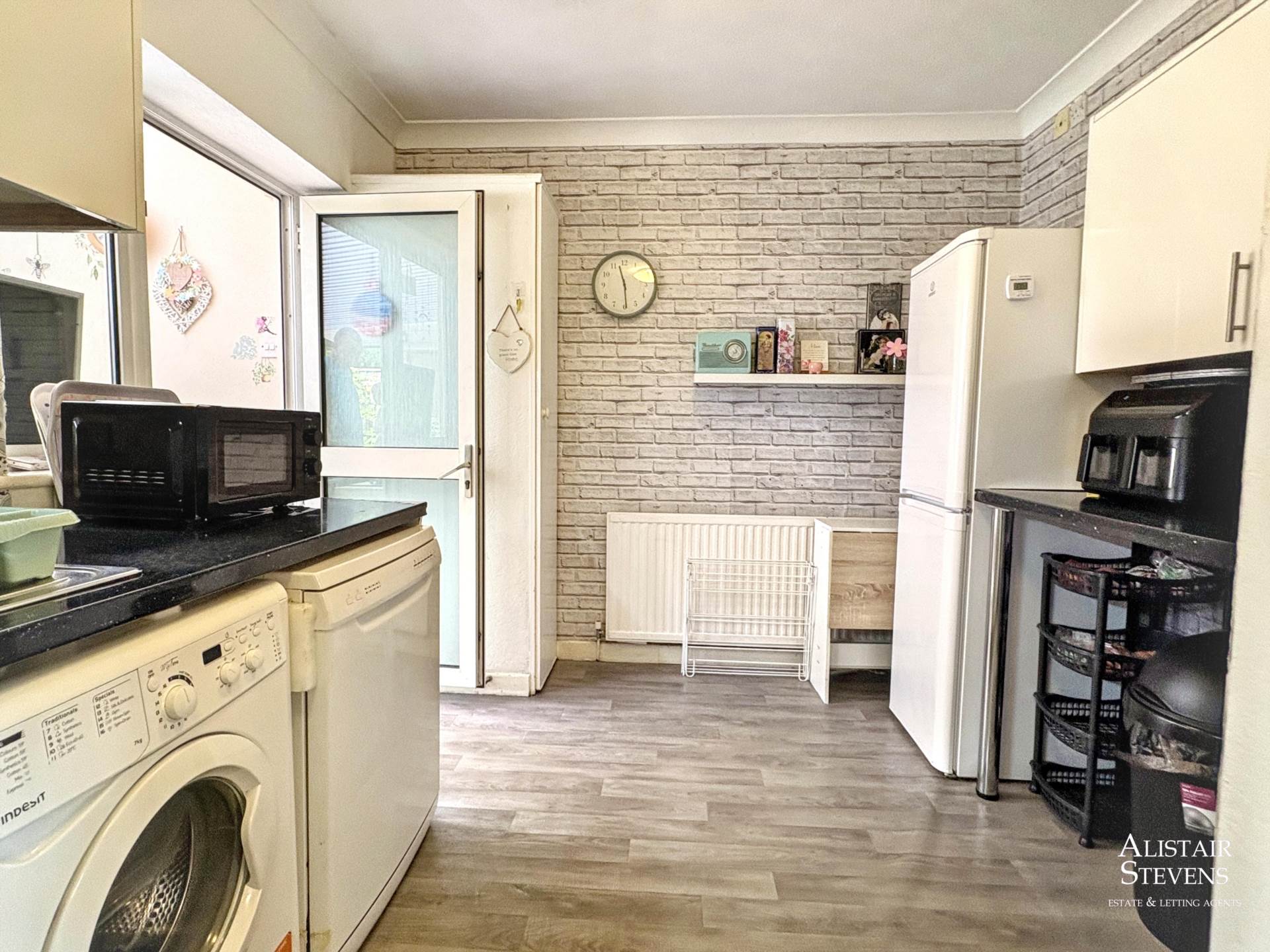 Mendip Close, Chadderton, Image 5