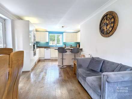 Emerald Drive, Moorside, Image 10