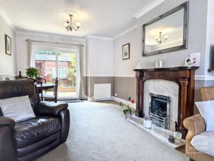 Wren Street, Lees, Oldham, Image 4