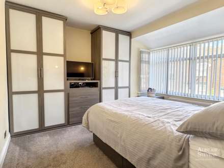 Wren Street, Lees, Oldham, Image 8