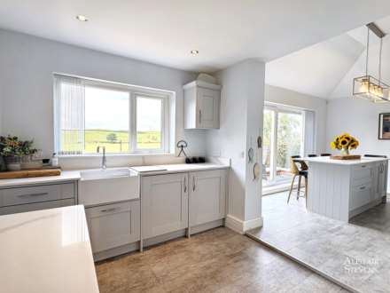 Oldham Road, Thornham, Rochdale, Image 10