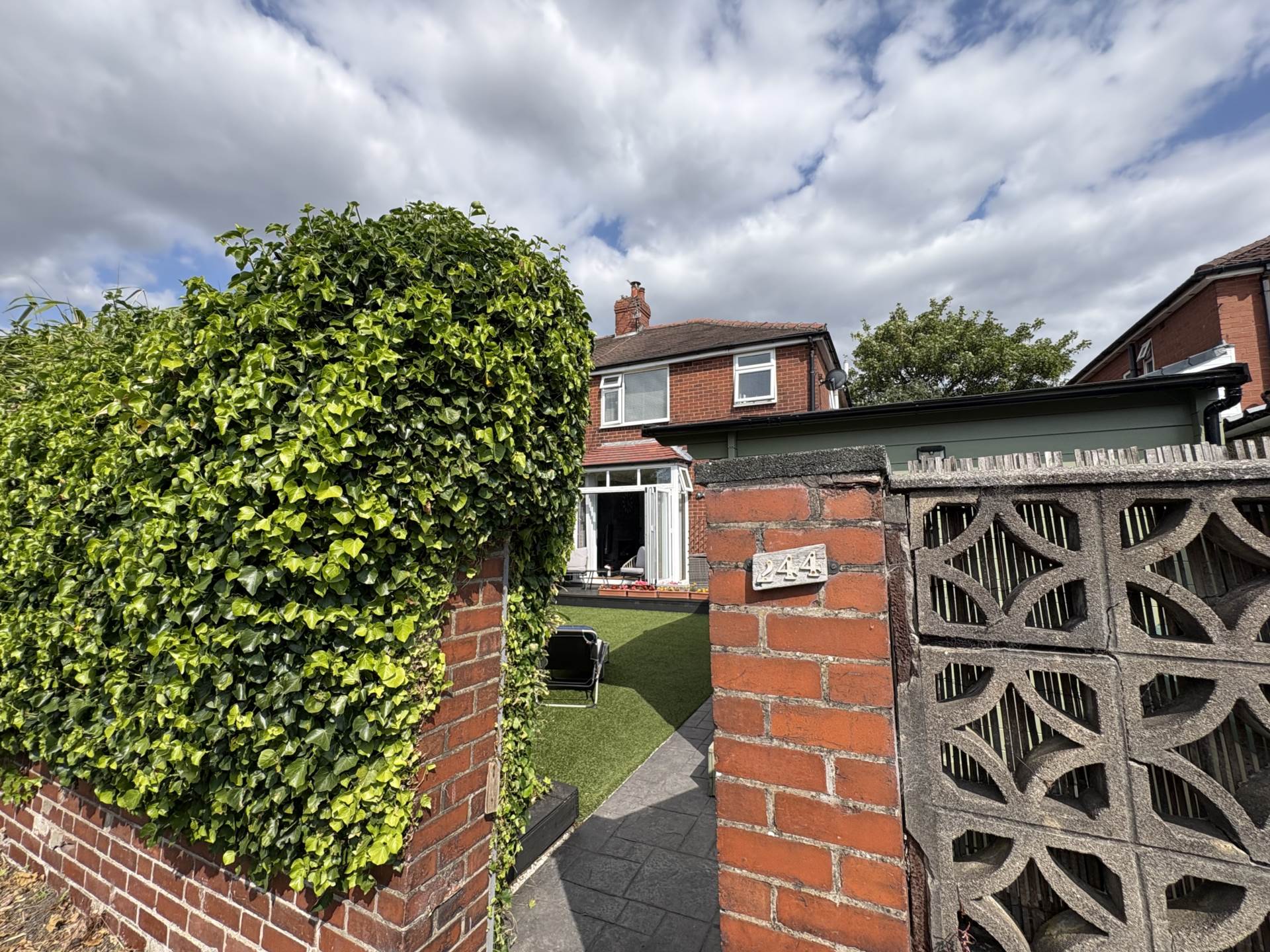 Broadway, Chadderton, Image 25