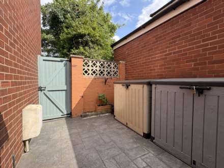 Broadway, Chadderton, Image 26