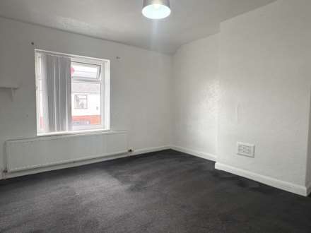 Windsor Avenue, Chadderton, Oldham, Image 10