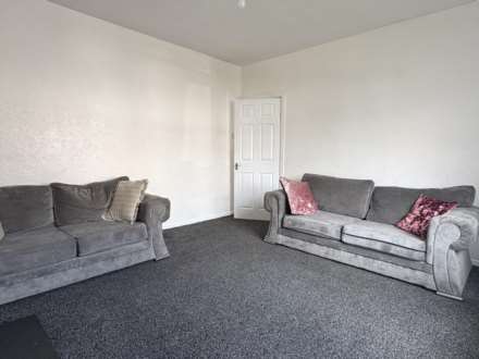 Windsor Avenue, Chadderton, Oldham, Image 4