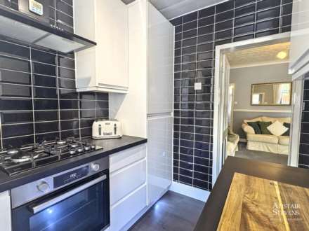 Middleton Road, Chadderton, Oldham, Image 10