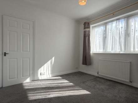 Southgate Road, Chadderton, Image 12