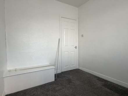 Southgate Road, Chadderton, Image 14
