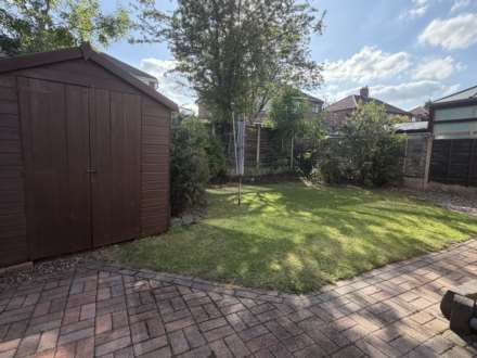 Southgate Road, Chadderton, Image 17