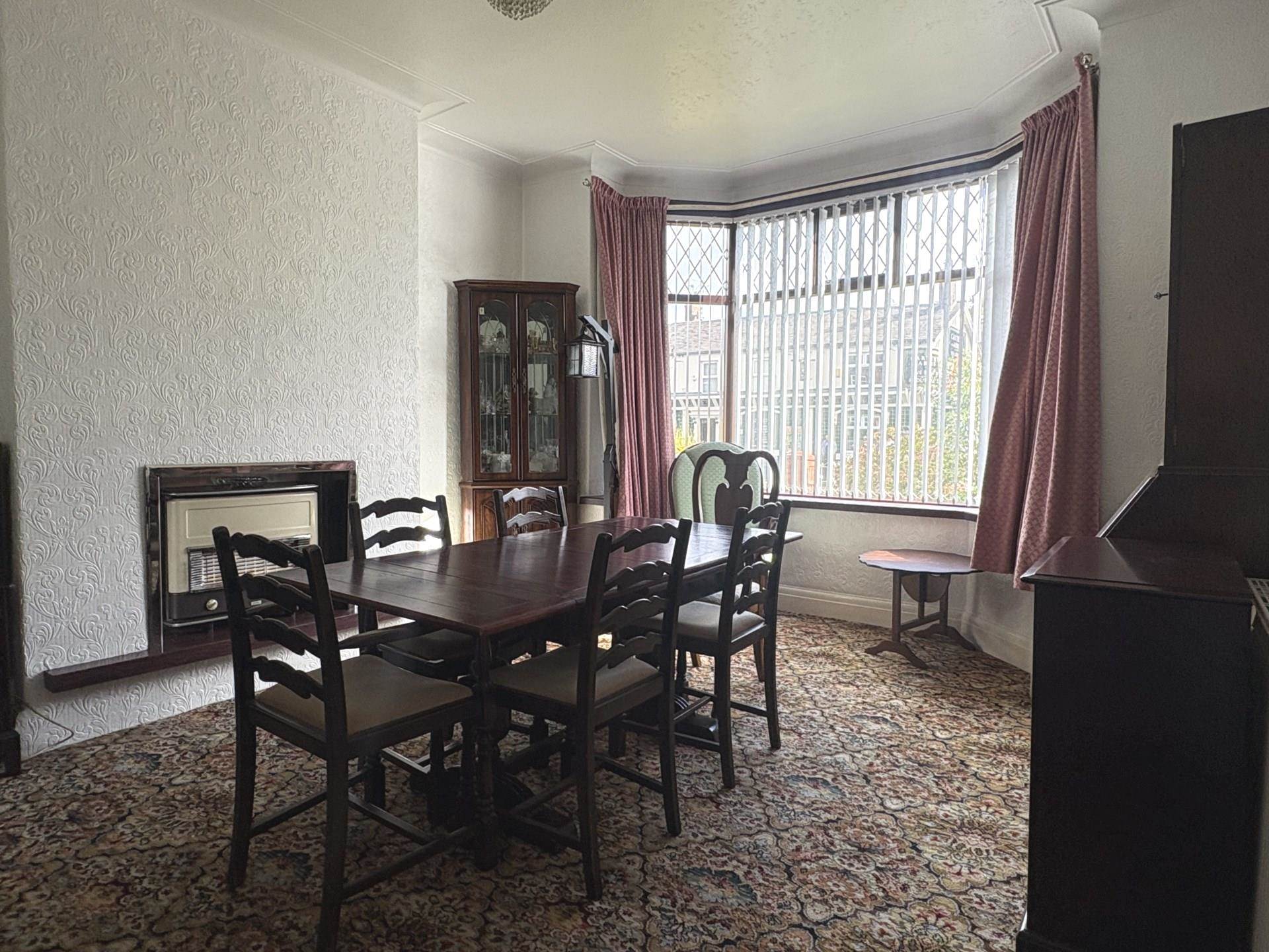Oldham Road, Royton, Image 5