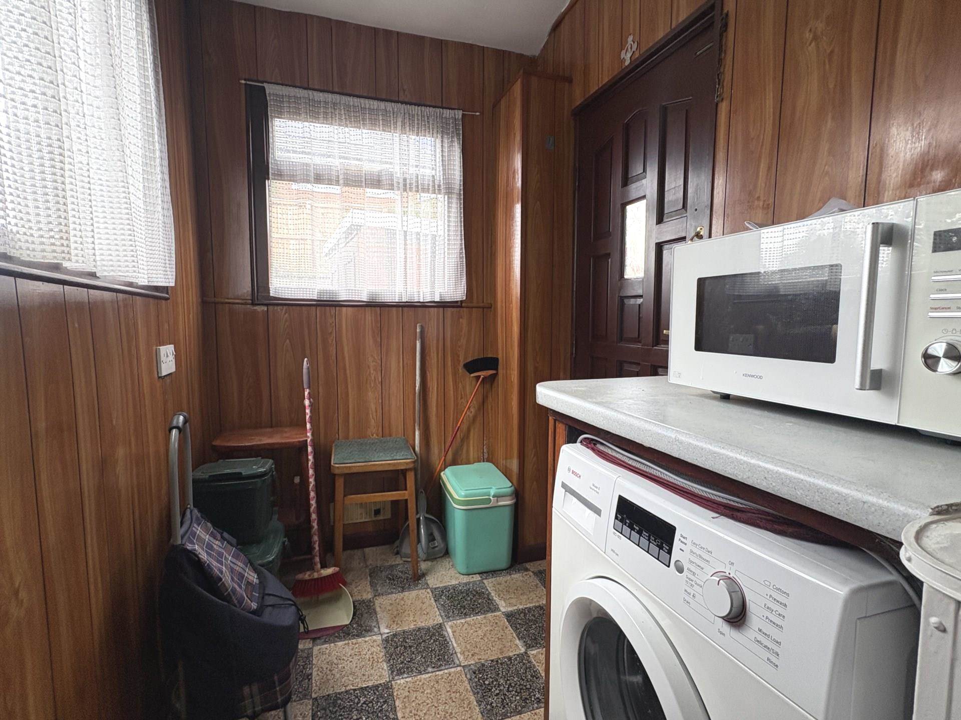 Oldham Road, Royton, Image 8