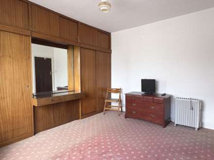 Oldham Road, Royton, Image 10