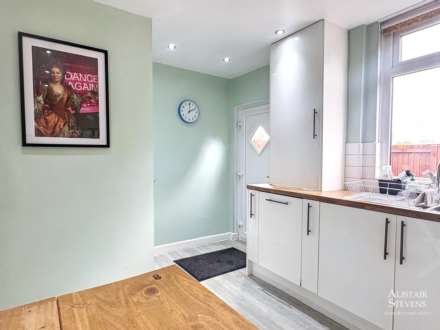 Holden Fold Lane, Royton, Image 7