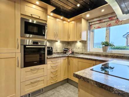 Stonesdale Close, Royton, Image 6