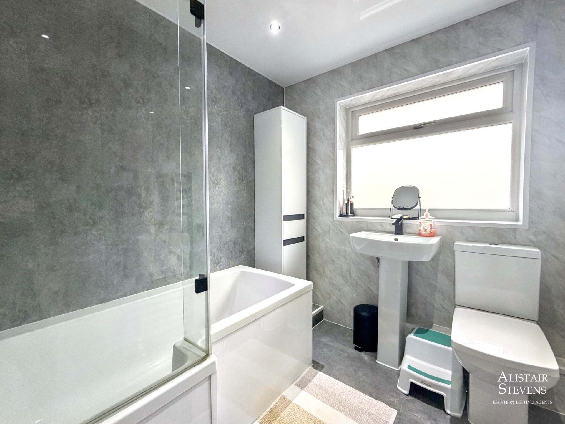 Denbydale Way, Royton, Image 11