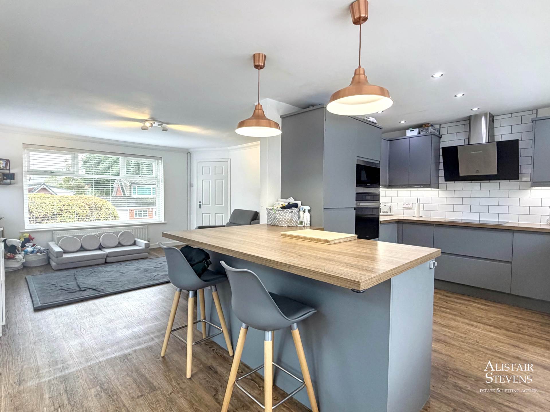 Denbydale Way, Royton, Image 2