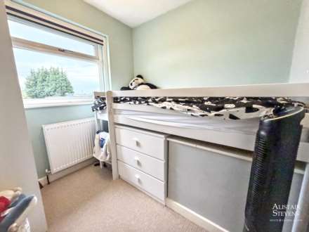 Denbydale Way, Royton, Image 10