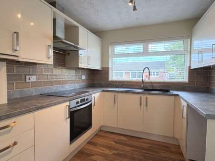 Ravenwood, Chadderton, Image 4
