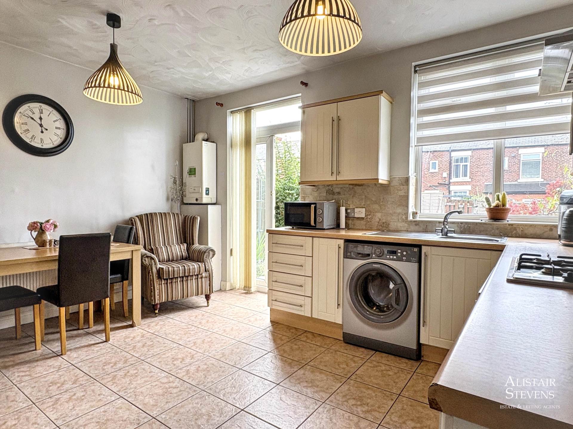 Springwood Avenue, Chadderton, Image 3
