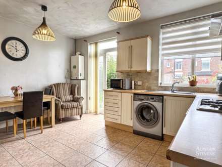 Springwood Avenue, Chadderton, Image 3