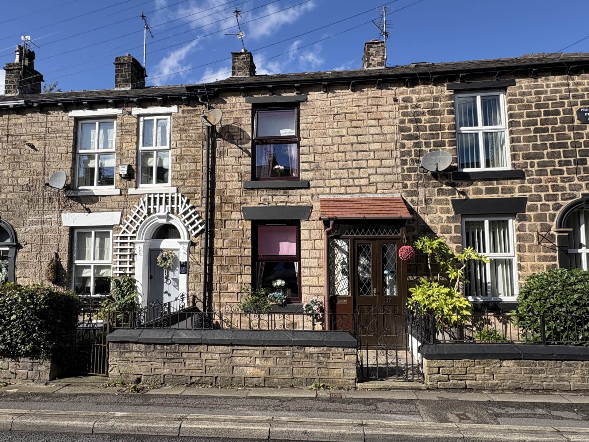 St John Street, Lees, Image 1
