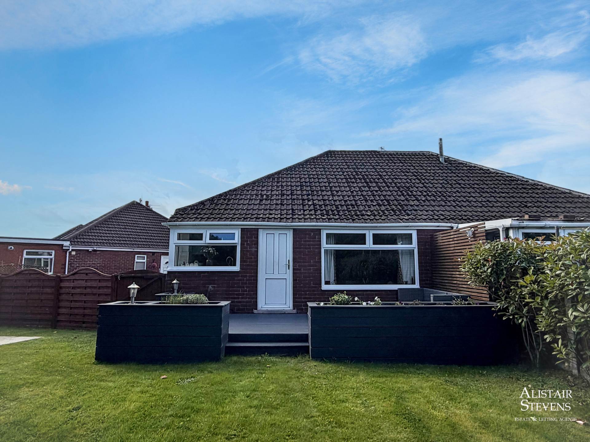 Strand Way, Oldham, Image 15