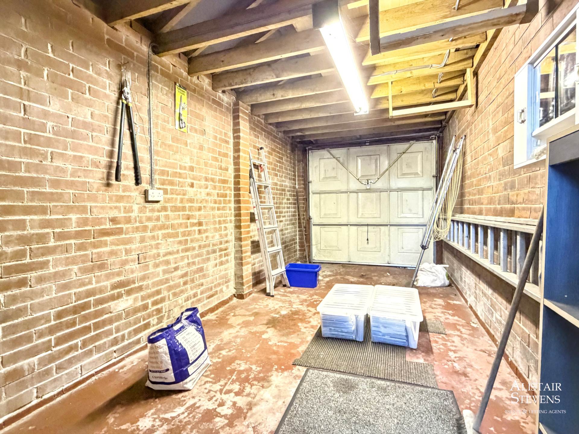Bickerstaffe Close, Shaw, Image 13