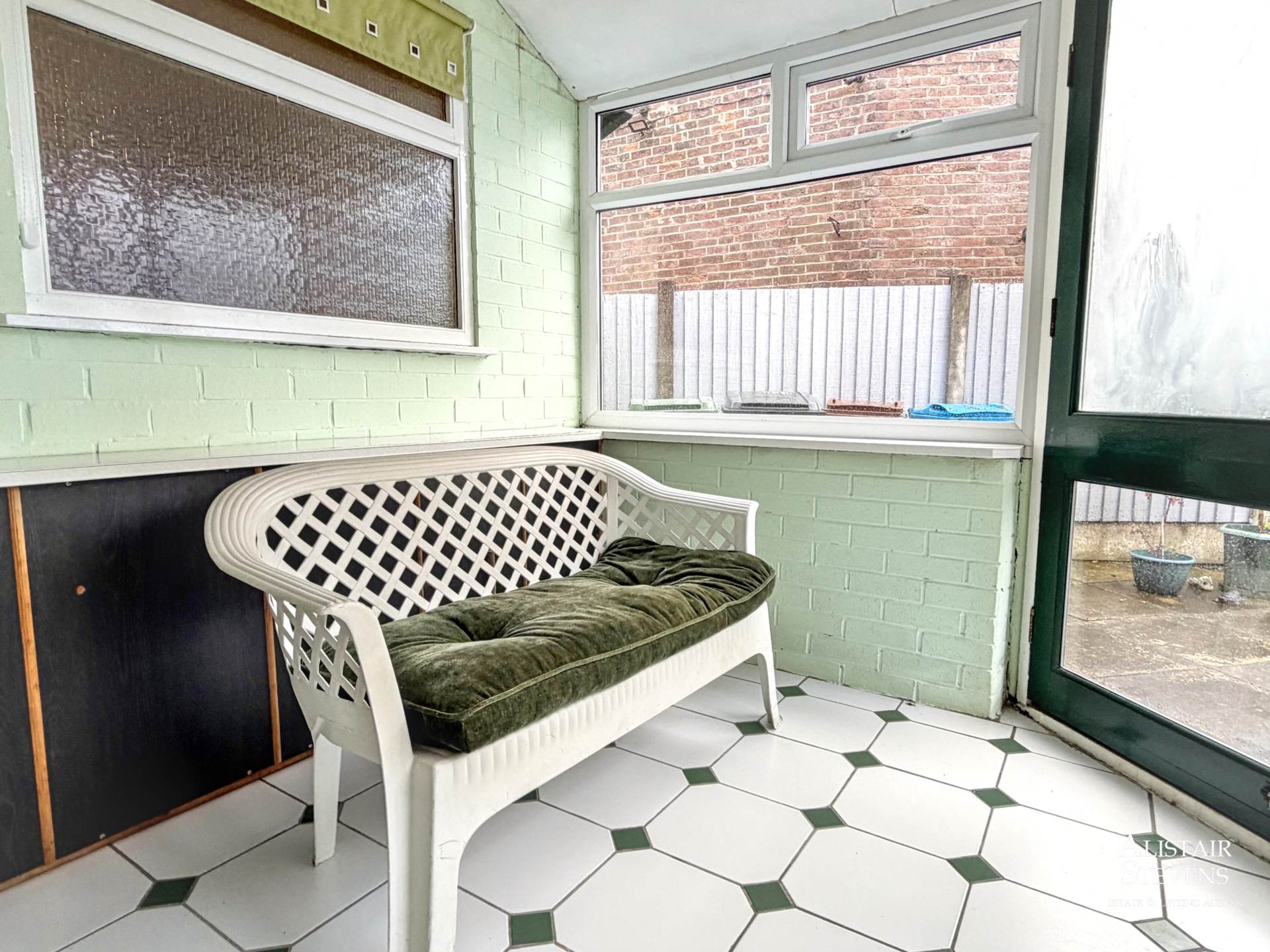 Bickerstaffe Close, Shaw, Image 7