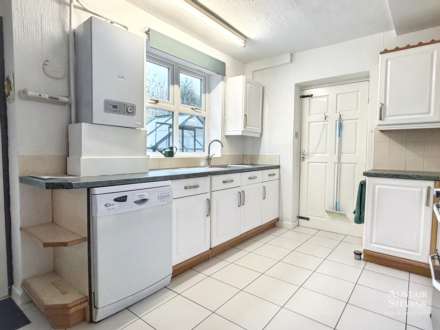 Bickerstaffe Close, Shaw, Image 6