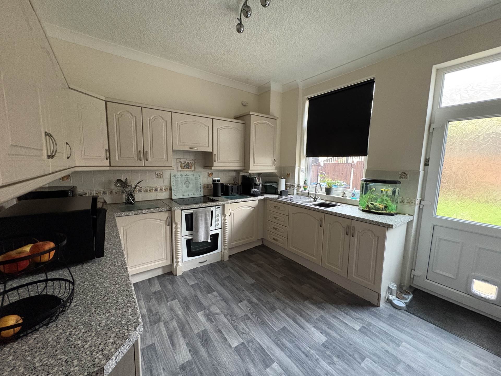 Albert Street, Royton, Image 4