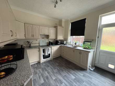 Albert Street, Royton, Image 4