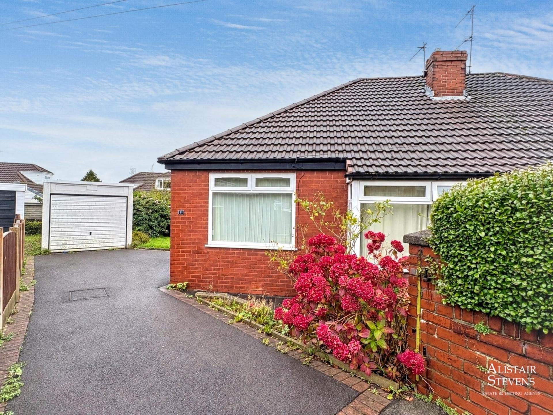 Norfolk Way, Royton, Oldham, Image 1