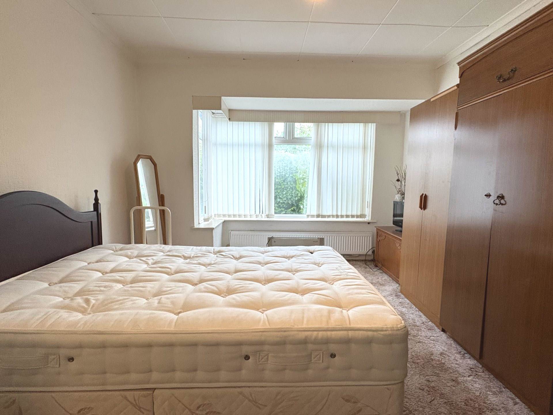 Norfolk Way, Royton, Oldham, Image 5
