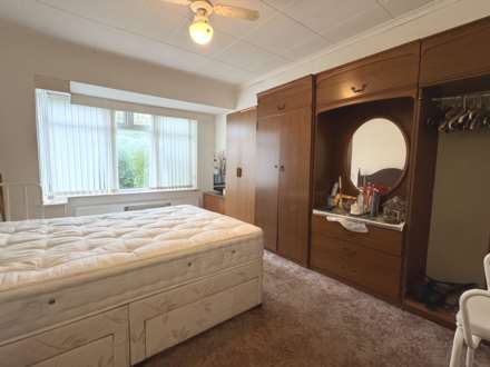 Norfolk Way, Royton, Oldham, Image 4