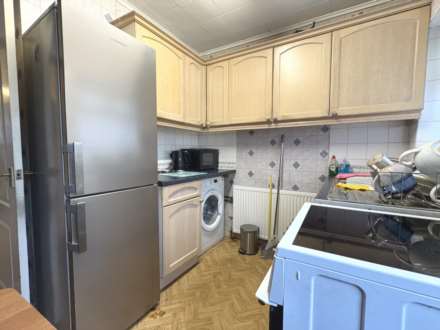 Norfolk Way, Royton, Oldham, Image 6