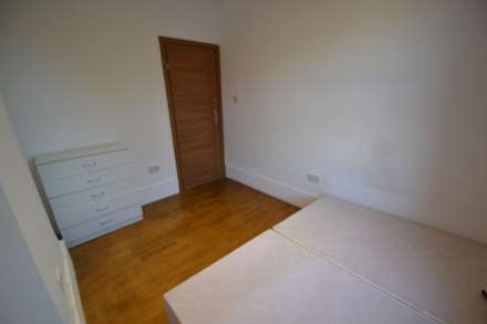 Room (Double), Drayton Gardens, West Ealing Available from 6th November 2023