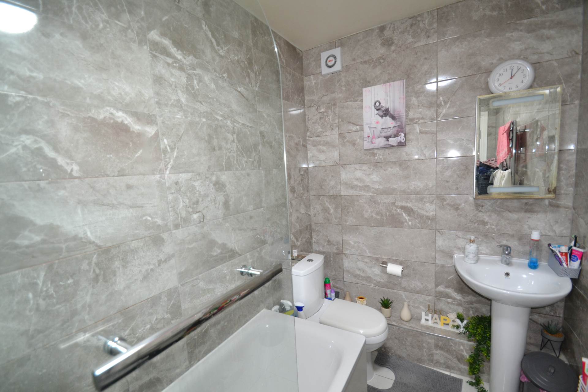 Stains Road, Hounslow, Image 4