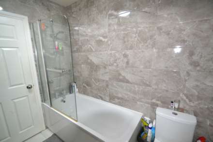 Stains Road, Hounslow, Image 5