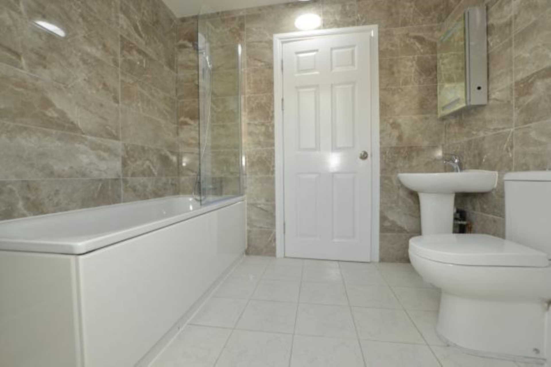 Staines Road, Hounslow, Image 5