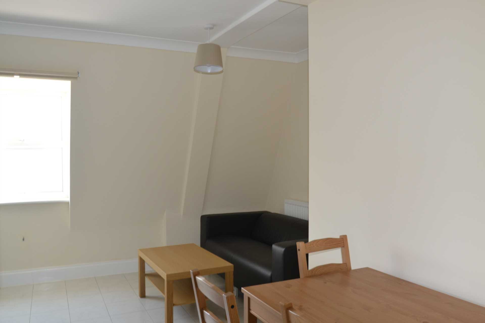 Staines Road, Hounslow, Image 8