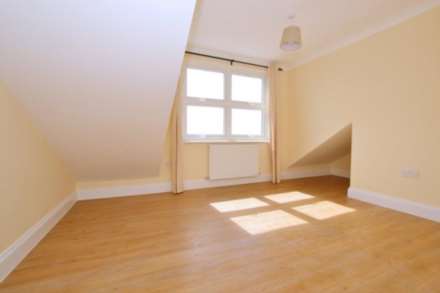 Staines Road, Hounslow, Image 3